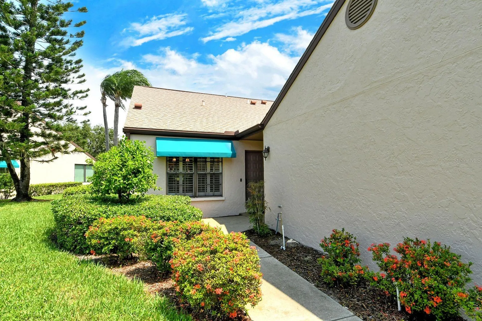 6041 Clubside Drive Sarasota FL 34243