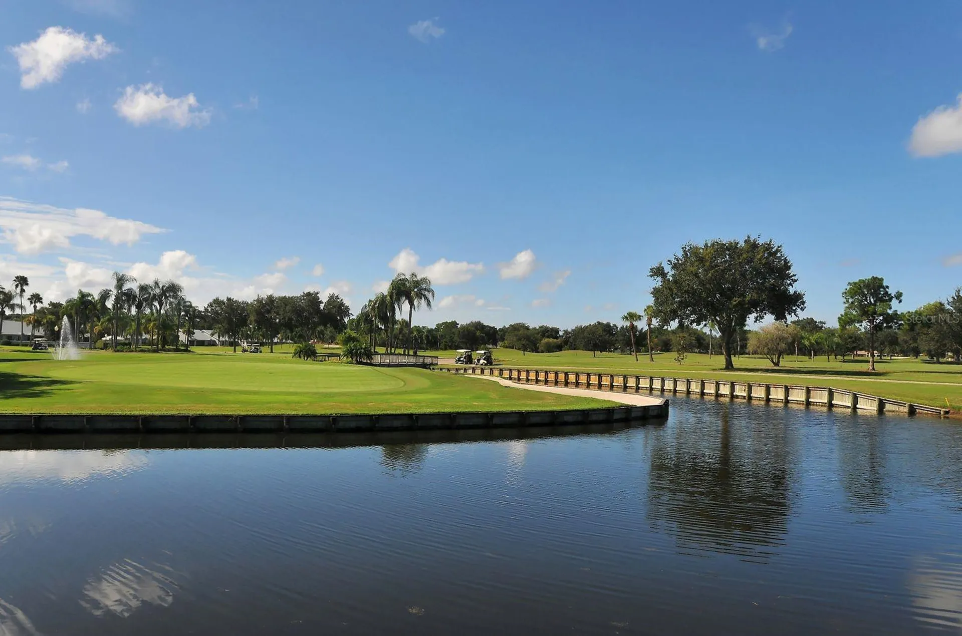 6041 Clubside Drive Sarasota FL 34243