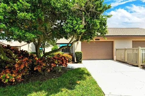 6041 Clubside Drive Sarasota FL 34243