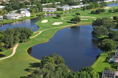 6041 Clubside Drive Sarasota FL 34243