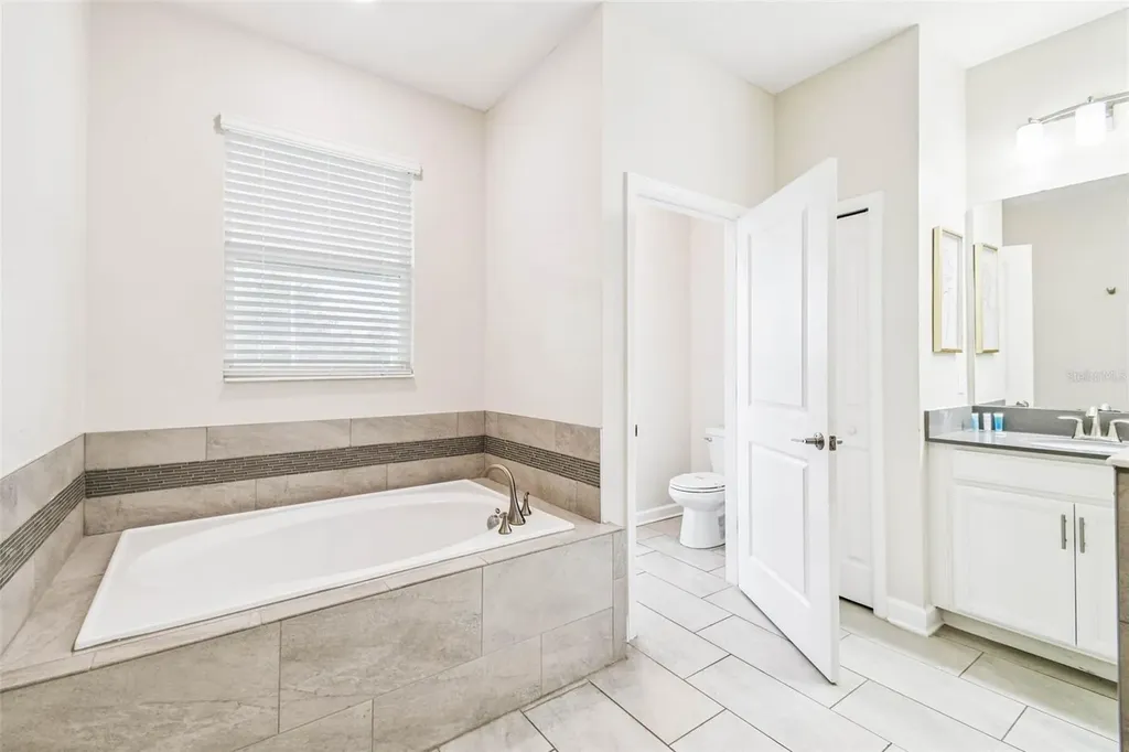 8844 Cruden Bay Court Davenport FL 33896