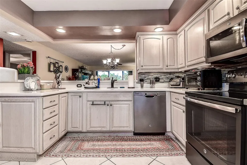 118 Pinehurst Drive Bradenton FL 34210