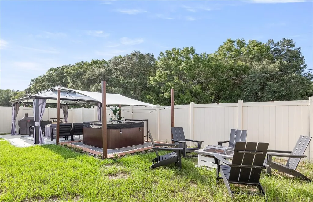 24596 NW 23rd Lane Newberry FL 32669