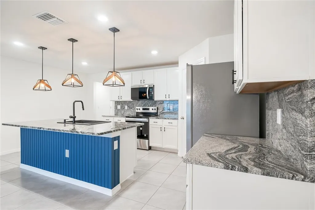 24596 NW 23rd Lane Newberry FL 32669