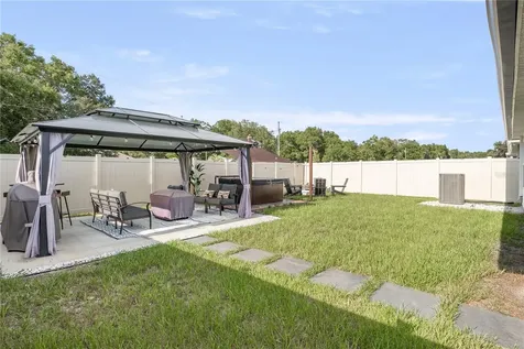 24596 NW 23rd Lane Newberry FL 32669