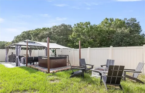 24596 NW 23rd Lane Newberry FL 32669