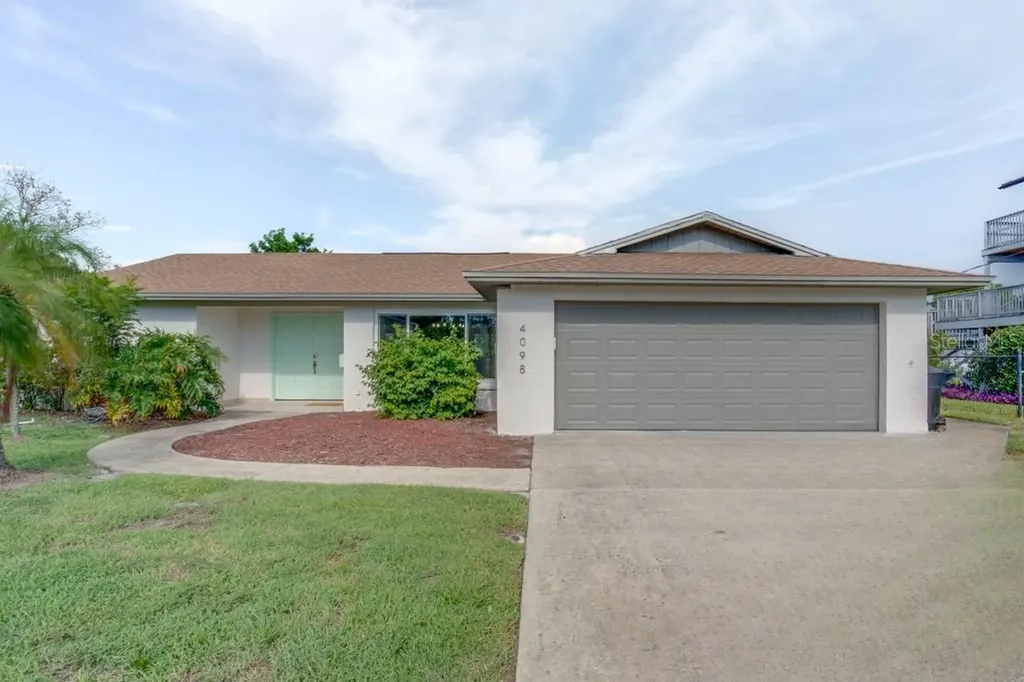 4098 Beach Drive SE St Petersburg FL 33705