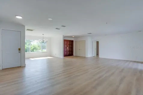 4098 Beach Drive SE St Petersburg FL 33705