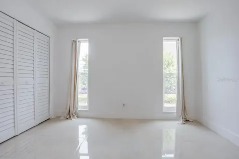 4098 Beach Drive SE St Petersburg FL 33705