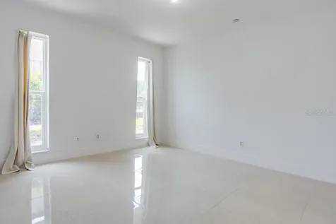 4098 Beach Drive SE St Petersburg FL 33705