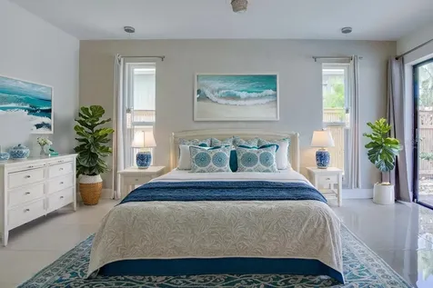 4098 Beach Drive SE St Petersburg FL 33705