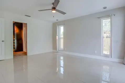 4098 Beach Drive SE St Petersburg FL 33705