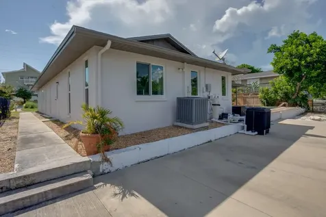 4098 Beach Drive SE St Petersburg FL 33705