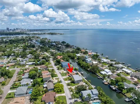 4098 Beach Drive SE St Petersburg FL 33705