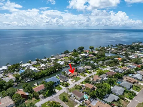 4098 Beach Drive SE St Petersburg FL 33705