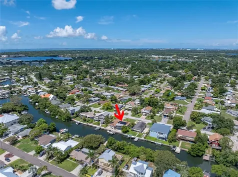 4098 Beach Drive SE St Petersburg FL 33705
