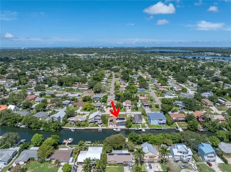 4098 Beach Drive SE St Petersburg FL 33705