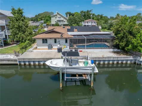 4098 Beach Drive SE St Petersburg FL 33705