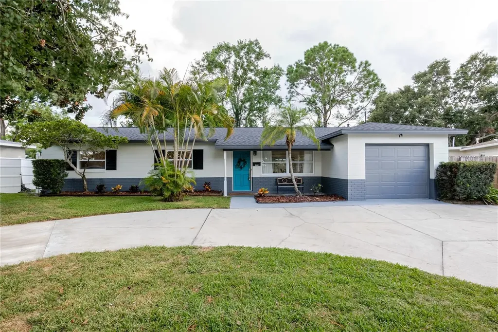 5468 26th Avenue N St Petersburg FL 33710