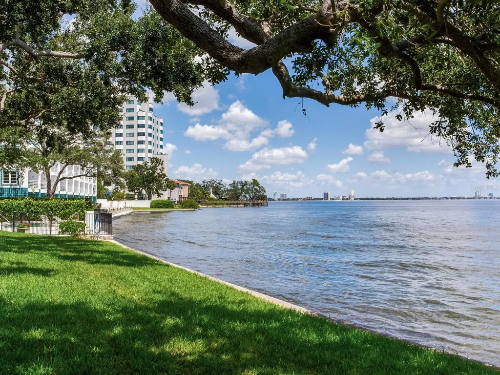 5010 Bayshore Boulevard Tampa FL 33611