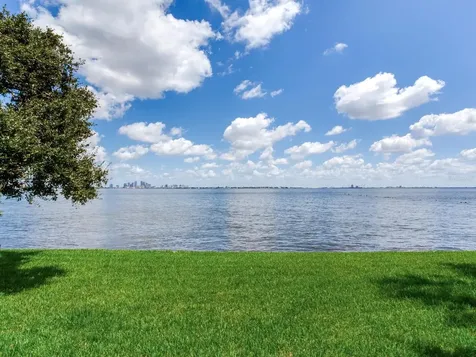 5010 Bayshore Boulevard Tampa FL 33611