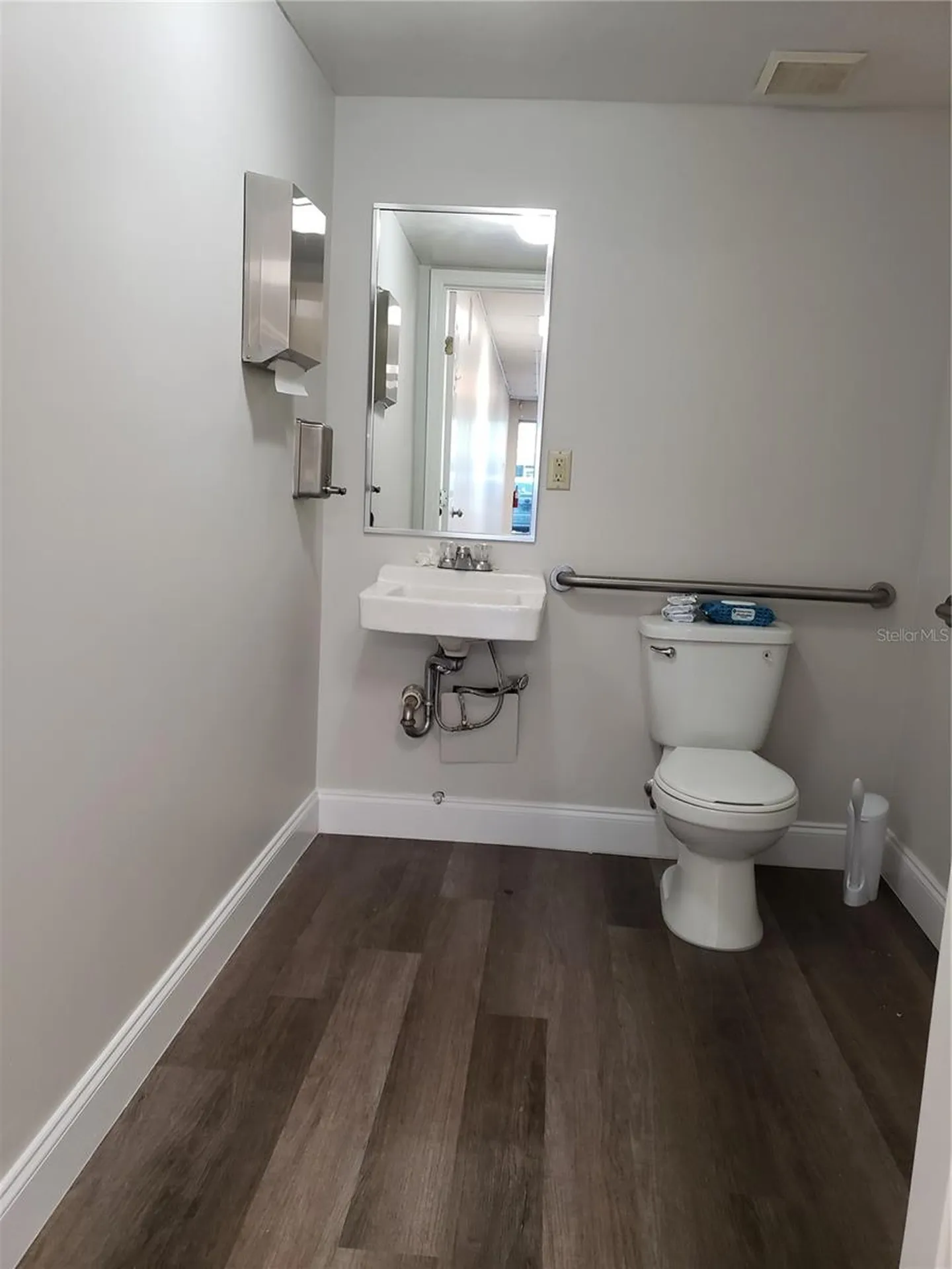 100 Alexandria Boulevard Oviedo FL 32765