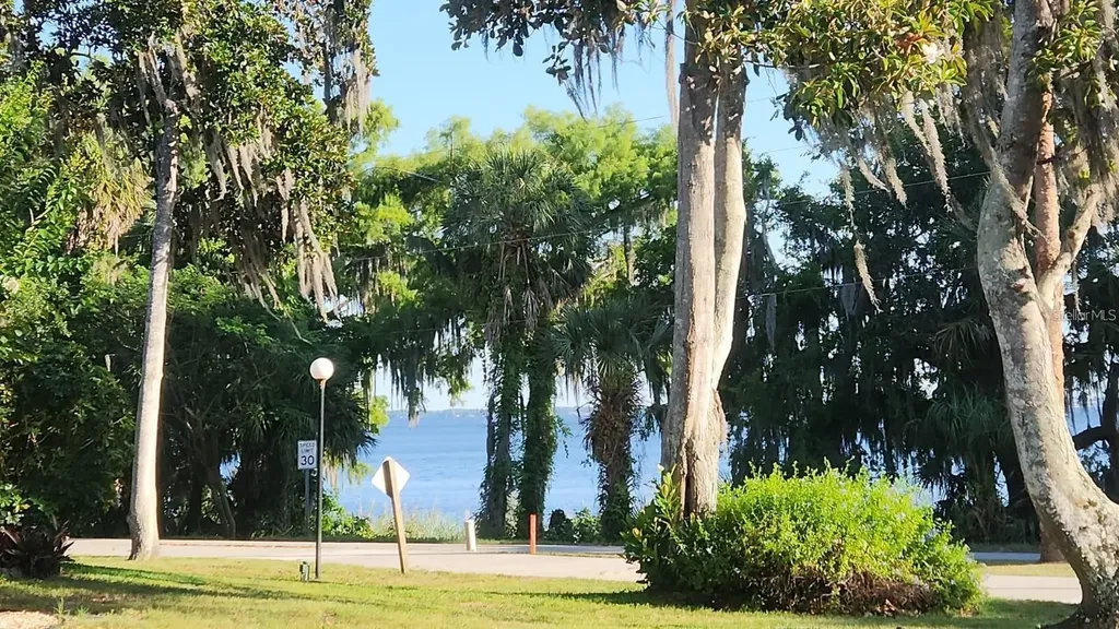 190 Hickory Woods Court Deltona FL 32725
