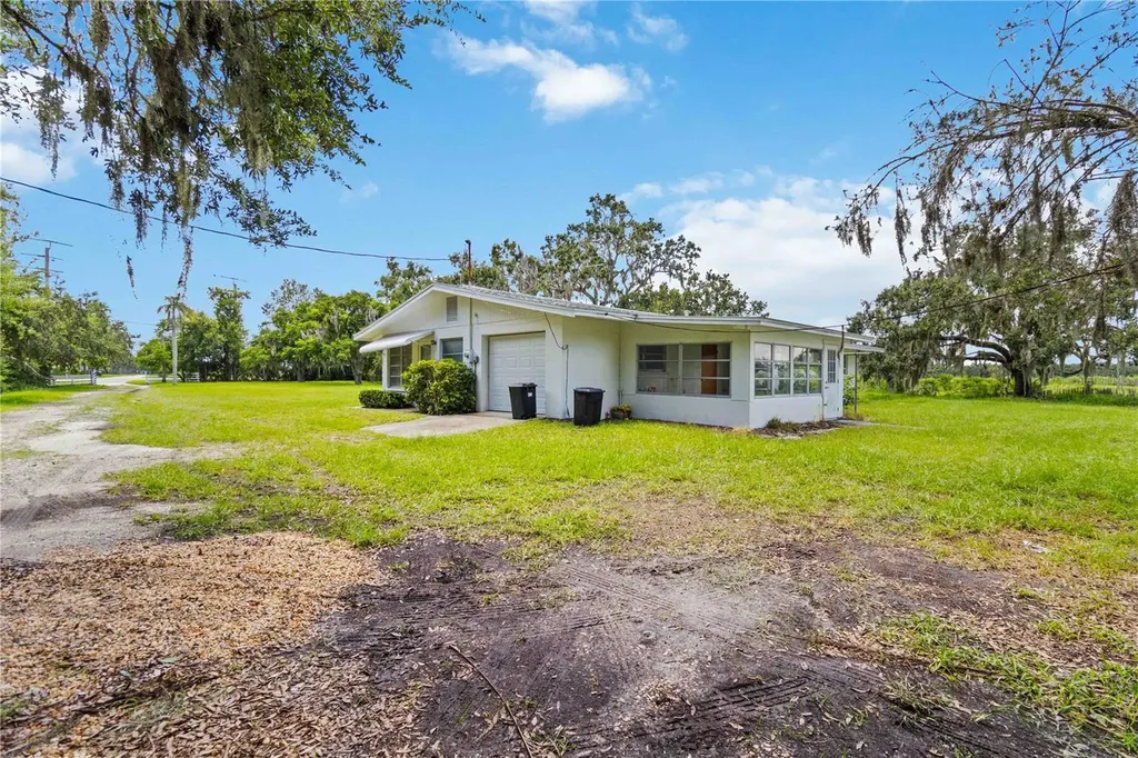 11880 Us Highway 301 N Parrish FL 34219