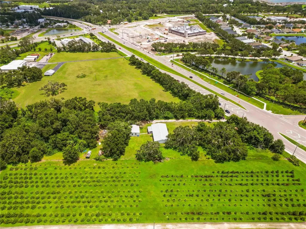 11880 Us Highway 301 N Parrish FL 34219