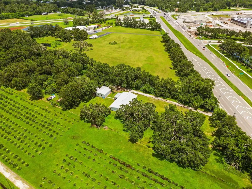 11880 Us Highway 301 N Parrish FL 34219