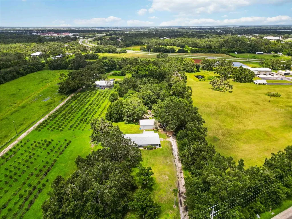 11880 Us Highway 301 N Parrish FL 34219