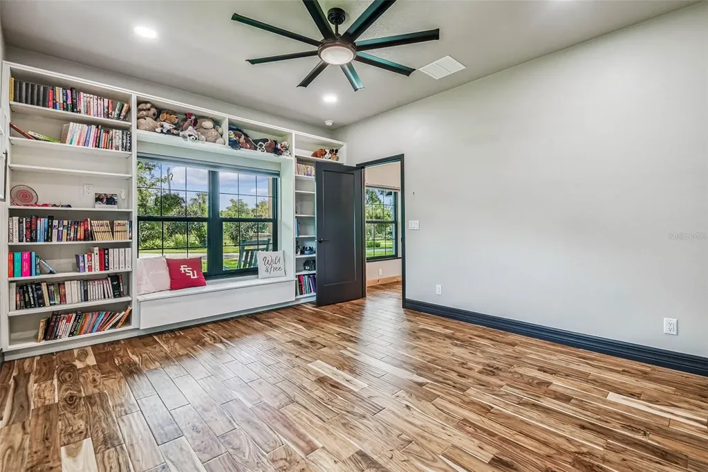 1517 Uncle Buds Lane Lithia FL 33547
