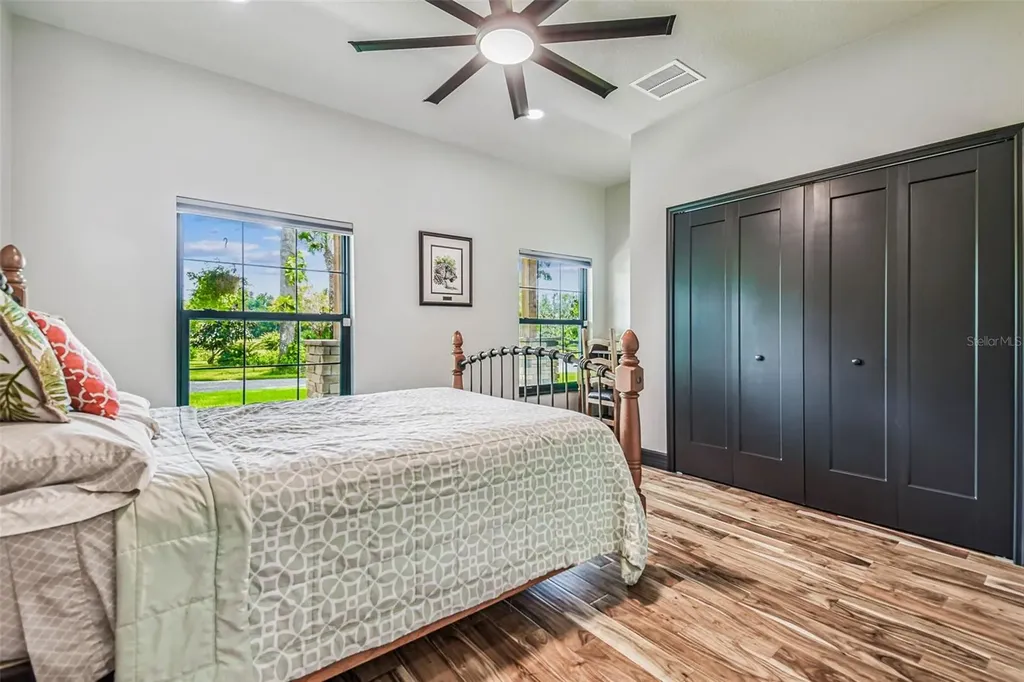 1517 Uncle Buds Lane Lithia FL 33547