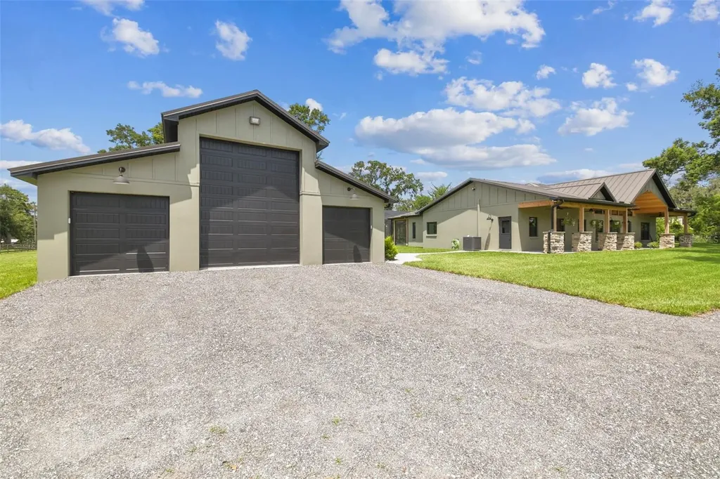 1517 Uncle Buds Lane Lithia FL 33547