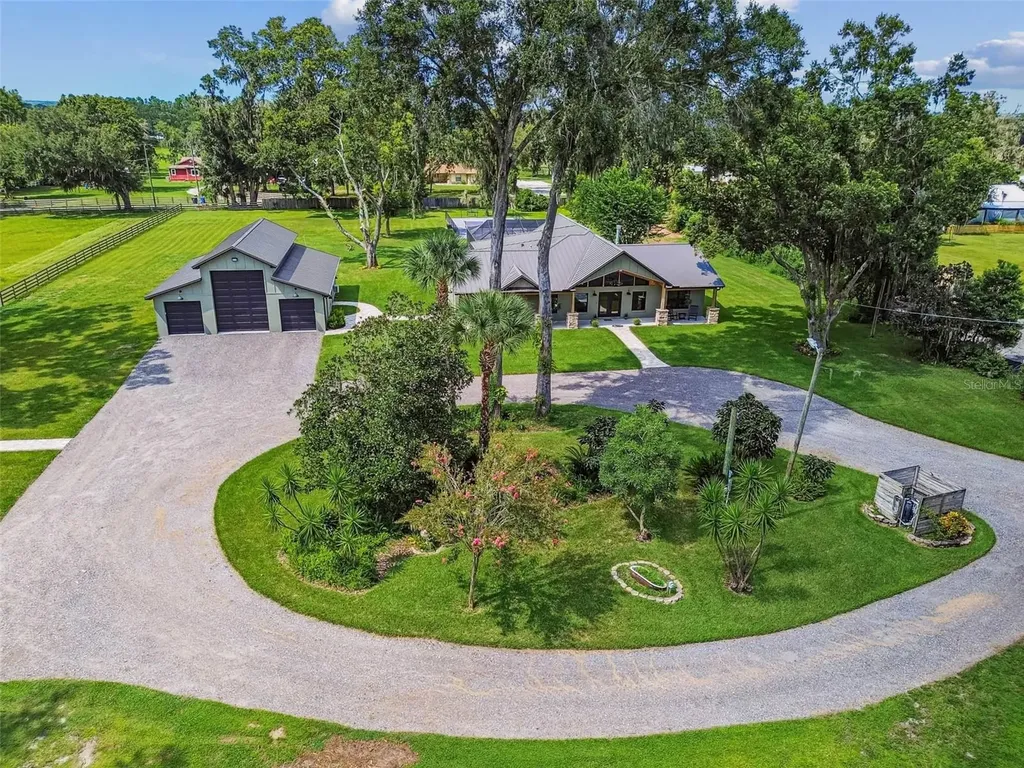 1517 Uncle Buds Lane Lithia FL 33547