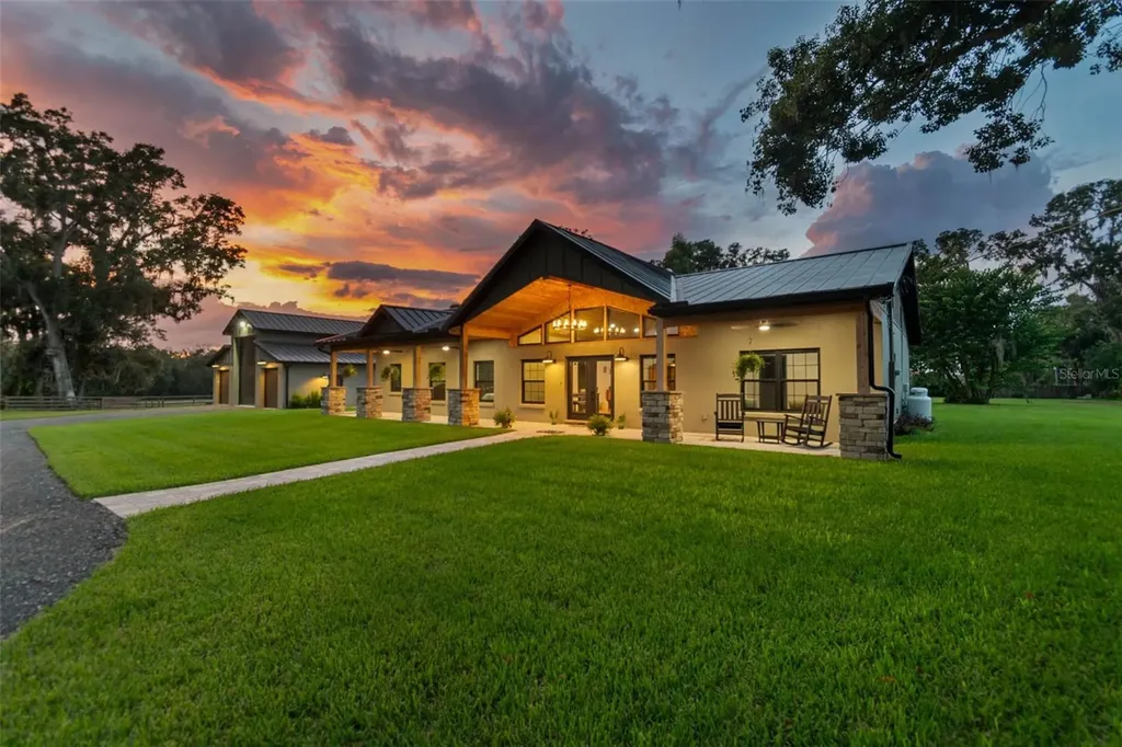 1517 Uncle Buds Lane Lithia FL 33547