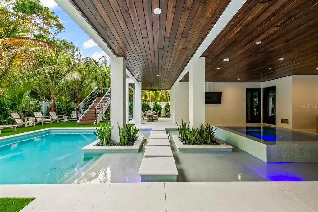 107 Maple Avenue Anna Maria FL 34216