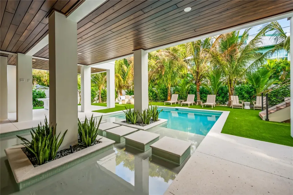 107 Maple Avenue Anna Maria FL 34216