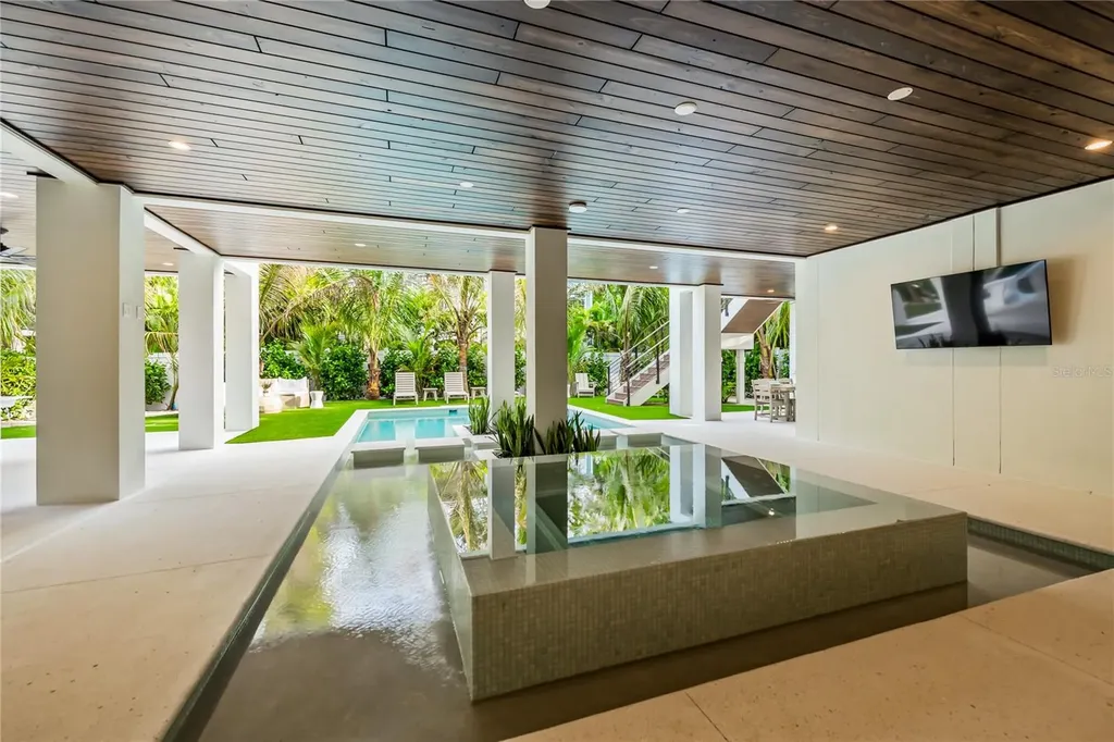 107 Maple Avenue Anna Maria FL 34216