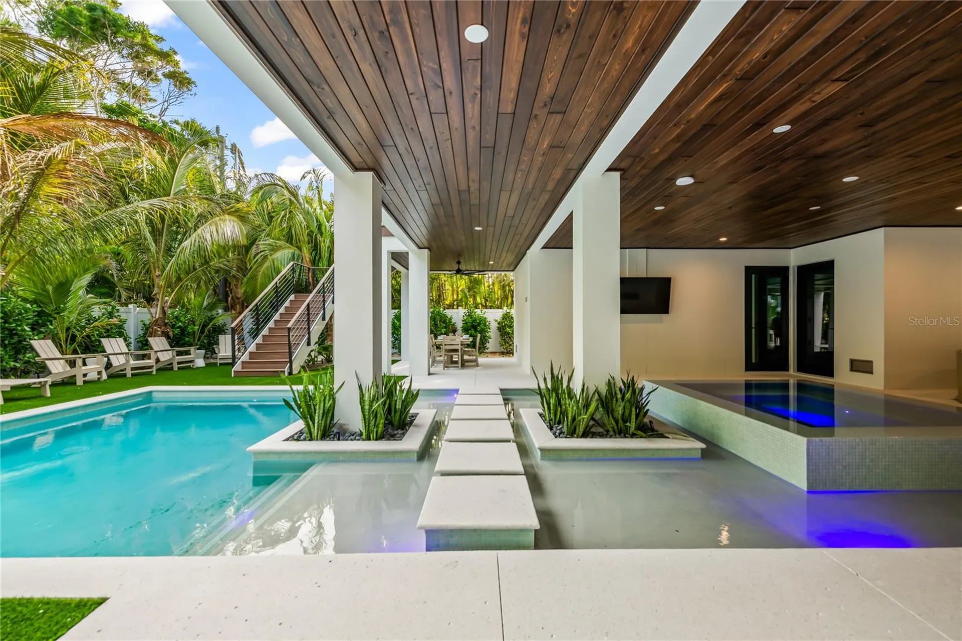 107 Maple Avenue Anna Maria FL 34216