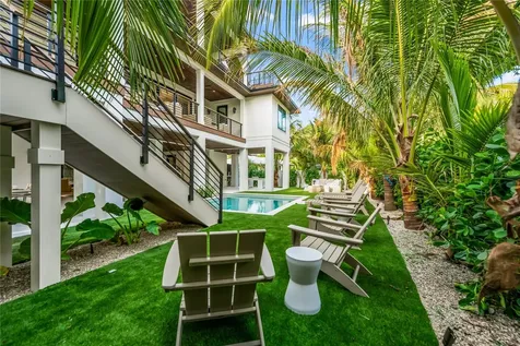 107 Maple Avenue Anna Maria FL 34216