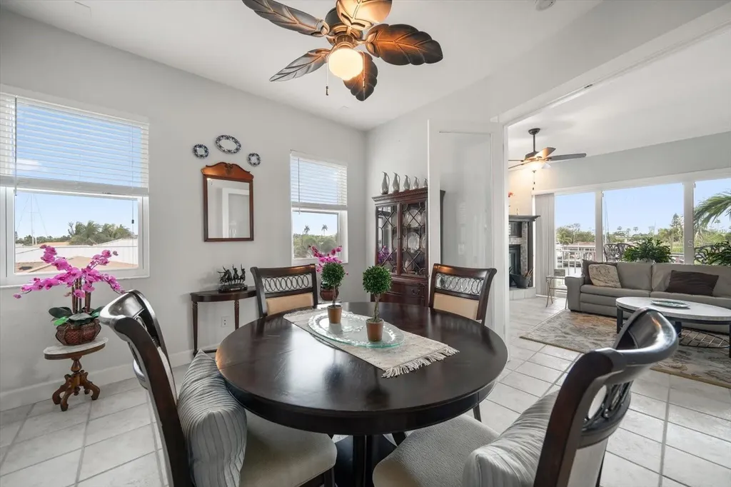 11700 5th Street E Treasure Island FL 33706