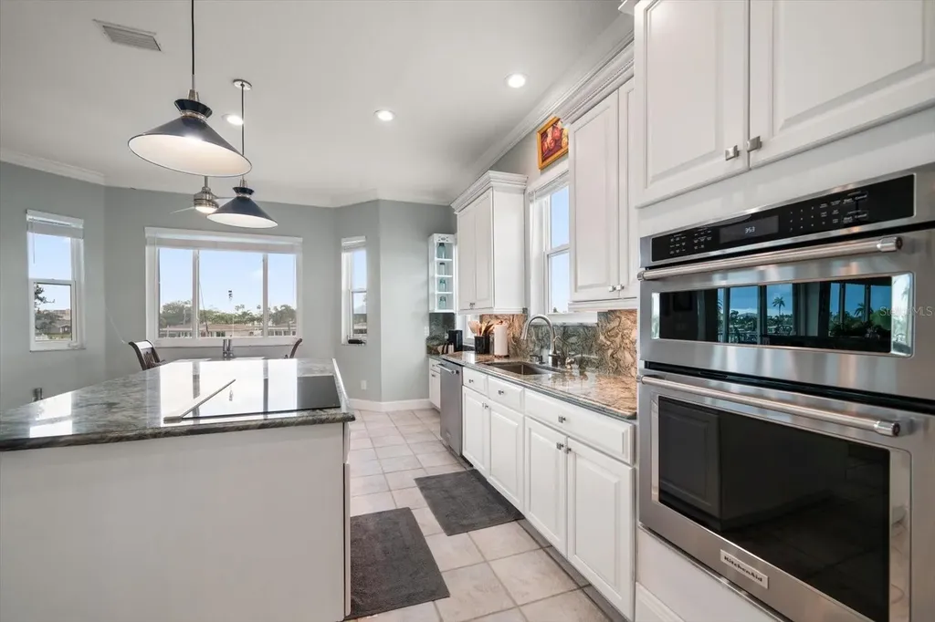 11700 5th Street E Treasure Island FL 33706