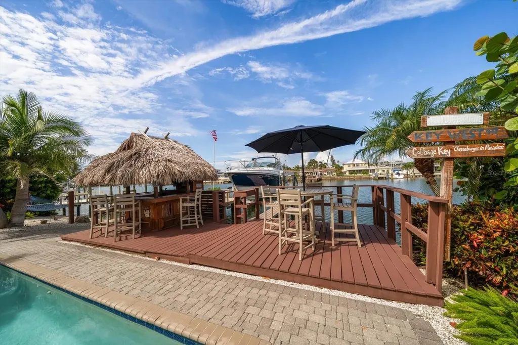 11700 5th Street E Treasure Island FL 33706