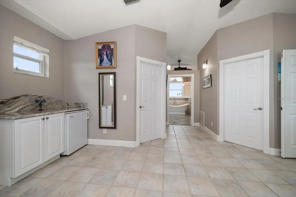 11700 5th Street E Treasure Island FL 33706