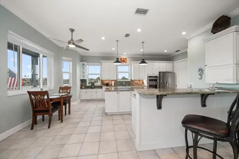 11700 5th Street E Treasure Island FL 33706