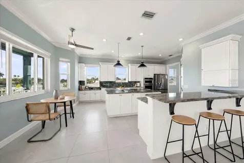11700 5th Street E Treasure Island FL 33706