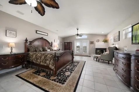 11700 5th Street E Treasure Island FL 33706