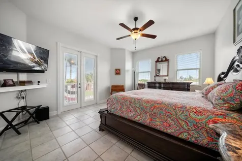 11700 5th Street E Treasure Island FL 33706