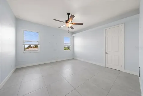 11700 5th Street E Treasure Island FL 33706